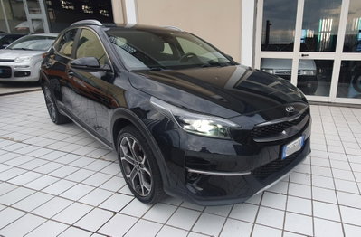 Kia XCeed 1.6 crdi mhev Business 136cv dct (2)