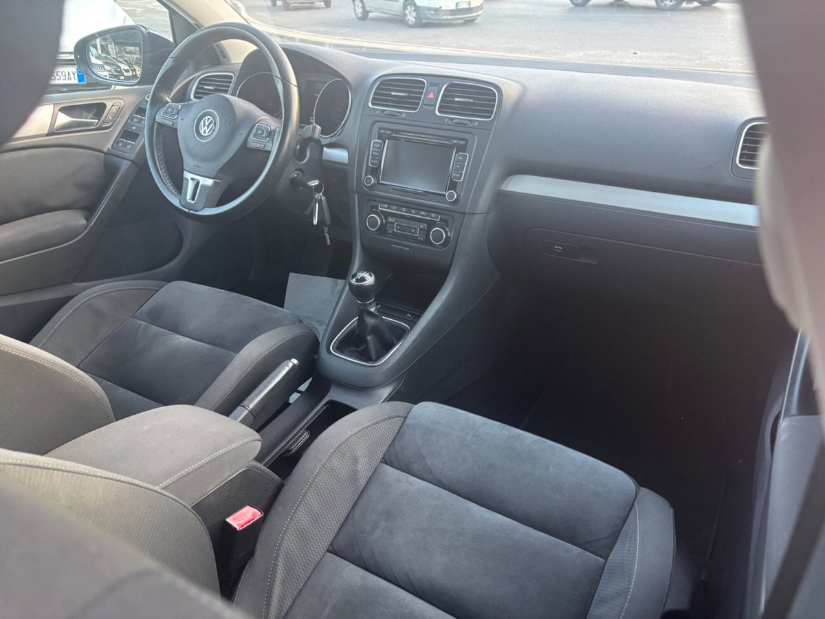 Volkswagen Golf 1.6 TDI DPF 5p. Highline (10)