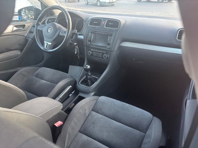Volkswagen Golf 1.6 TDI DPF 5p. Highline (10)