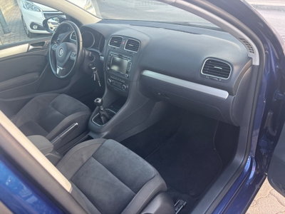 Volkswagen Golf 1.6 TDI DPF 5p. Highline (13)
