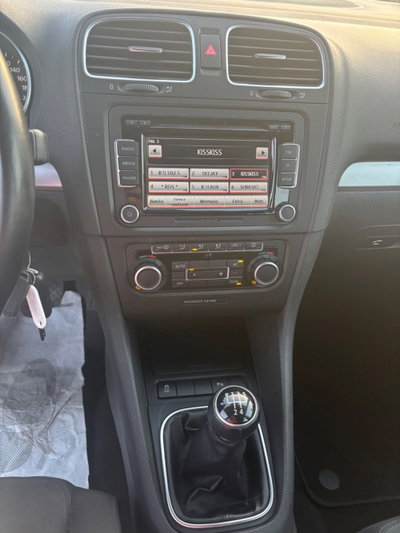 Volkswagen Golf 1.6 TDI DPF 5p. Highline (17)