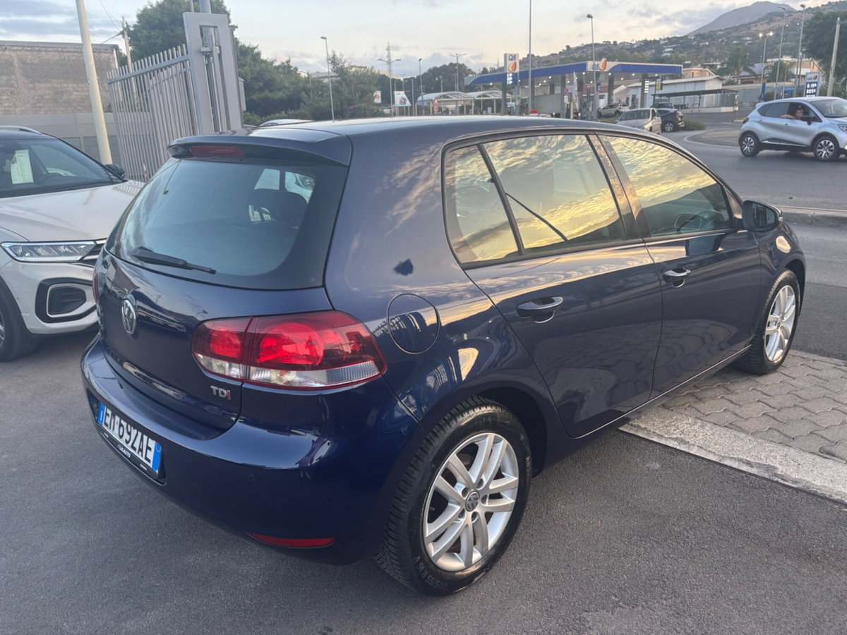 Volkswagen Golf 1.6 TDI DPF 5p. Highline (6)
