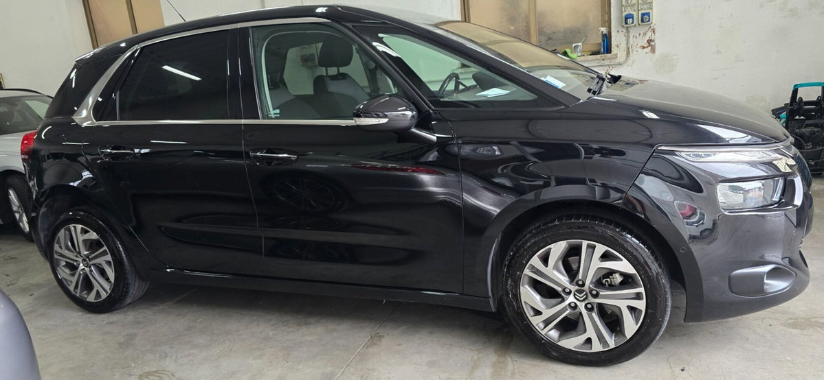 Citroen C4 Picasso 1.6 e-HDi 115 ETG6 Business (16)