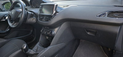Peugeot 208 HDi 68 CV 5 porte Active (10)