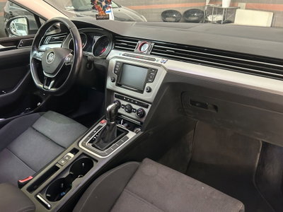 Volkswagen Passat Variant 1.6 TDI Business BlueMotion Technology (6)