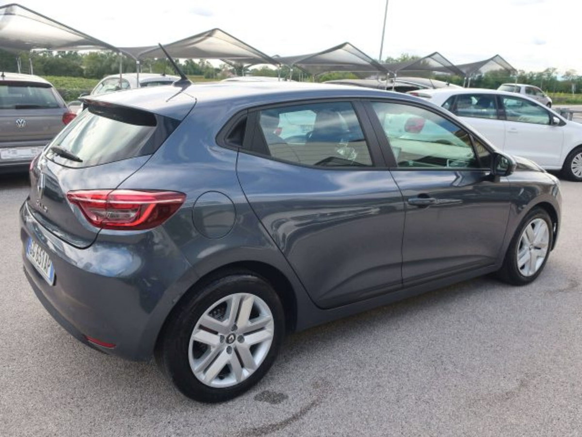 Renault Clio 1.0 tce Generation 90cv (10)