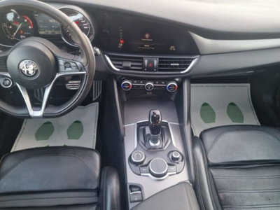 Alfa Romeo Giulia 2.2 Turbodiesel 210 CV AT8 AWD Q4 Veloce (16)