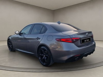 Alfa Romeo Giulia 2.2 Turbodiesel 210 CV AT8 AWD Q4 Veloce (3)