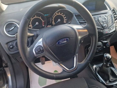 Ford Fiesta 1.5 TDCi 75CV 5 porte Titanium (10)