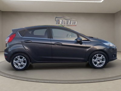 Ford Fiesta 1.5 TDCi 75CV 5 porte Titanium (6)