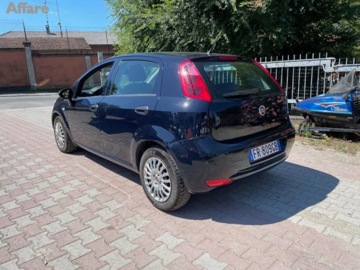 Fiat Punto 1.3 MJT II S&S 95 CV 5 porte Street (3)