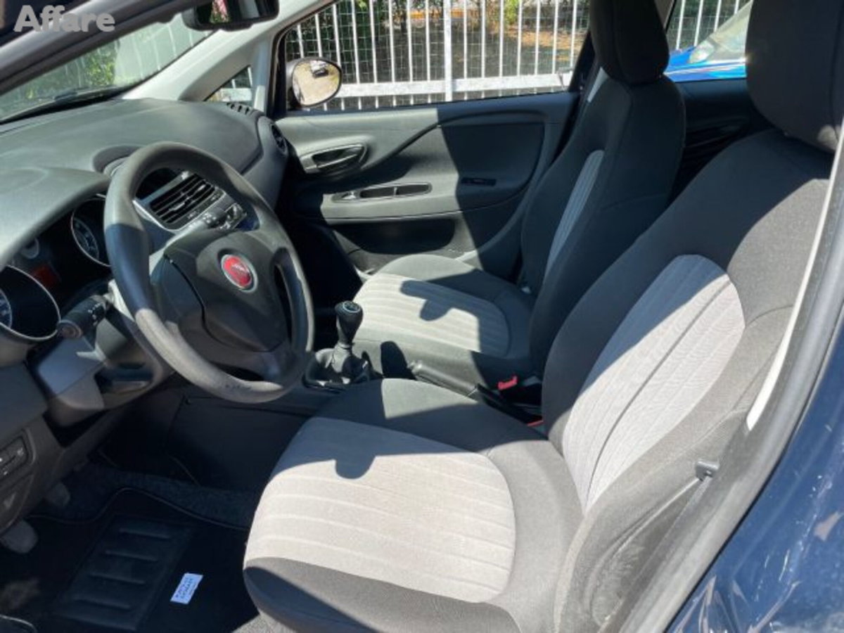 Fiat Punto 1.3 MJT II S&S 95 CV 5 porte Street (8)