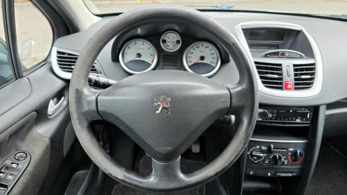 Peugeot 207 8V 75CV 5p. Energie Sport ECO GPL (18)