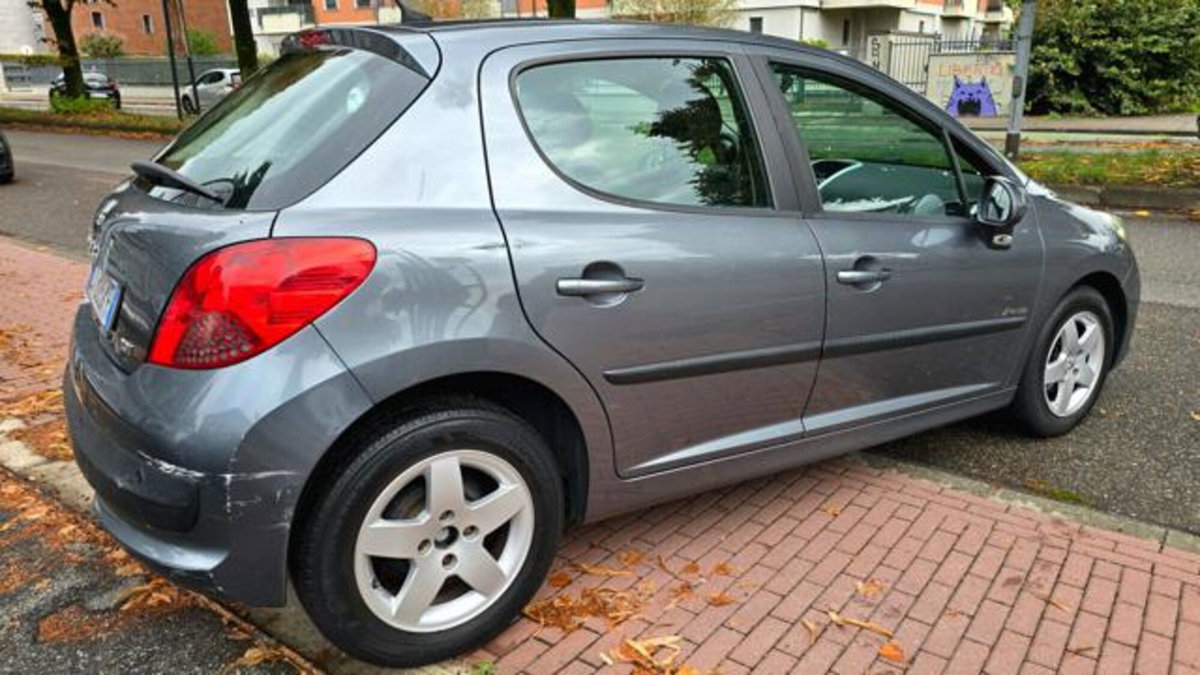 Peugeot 207 8V 75CV 5p. Energie Sport ECO GPL (8)