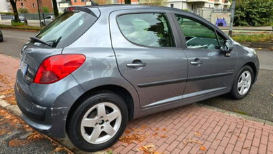Peugeot 207 8V 75CV 5p. Energie Sport ECO GPL (8)