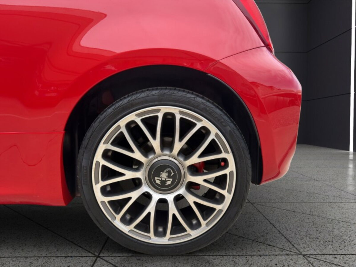 Abarth 595 595 1.4 Turbo T-Jet 145 CV (10)