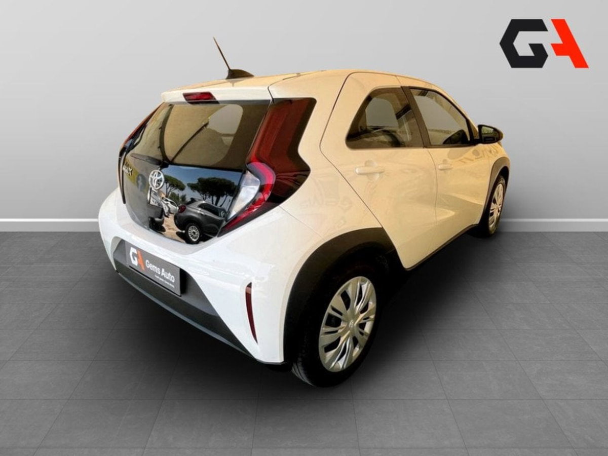 Toyota Aygo X 1.0 VVT-i 72 CV 5 porte Limited S-CVT (6)