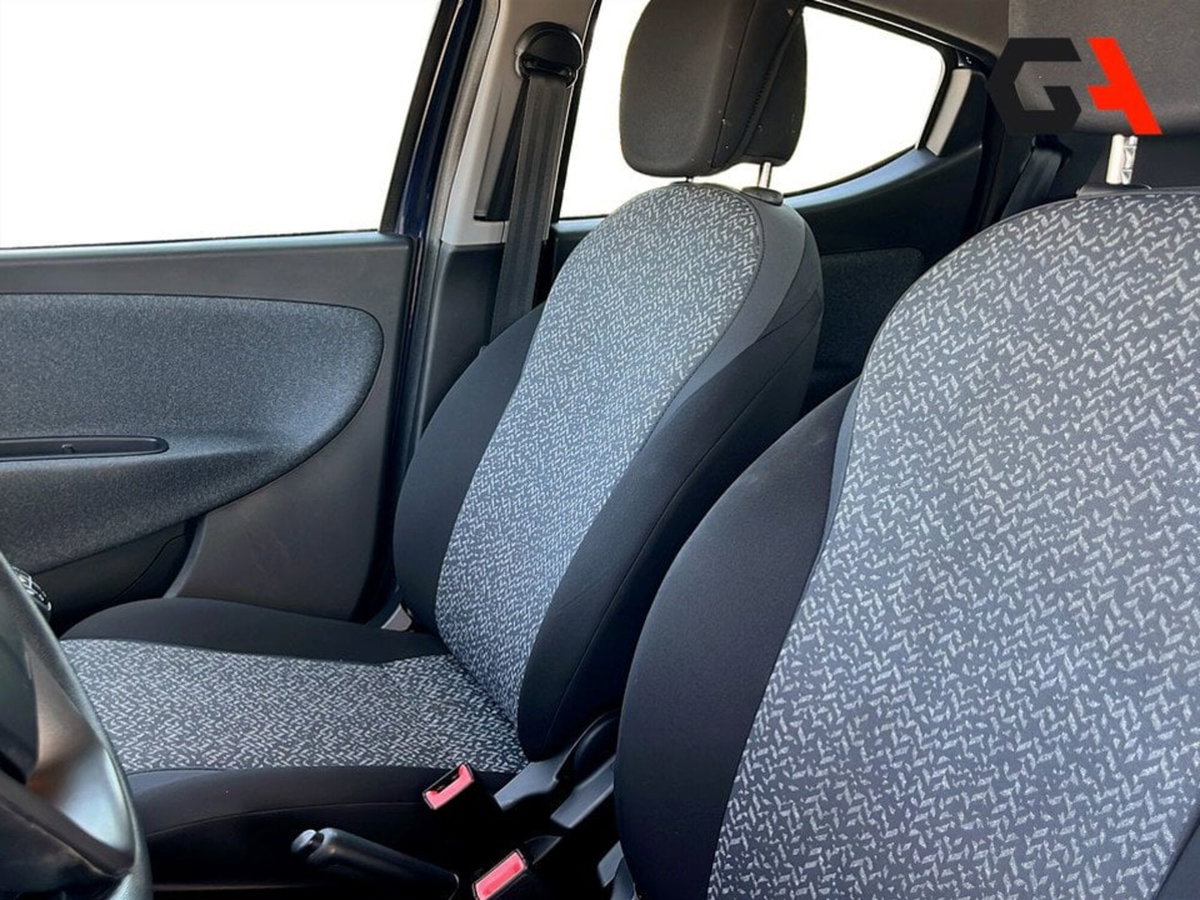 Lancia Ypsilon 1.2 69 CV 5 porte GPL Ecochic Elefantino Blu (12)