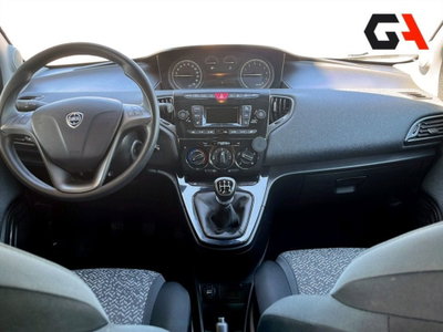 Lancia Ypsilon 1.2 69 CV 5 porte GPL Ecochic Elefantino Blu (14)