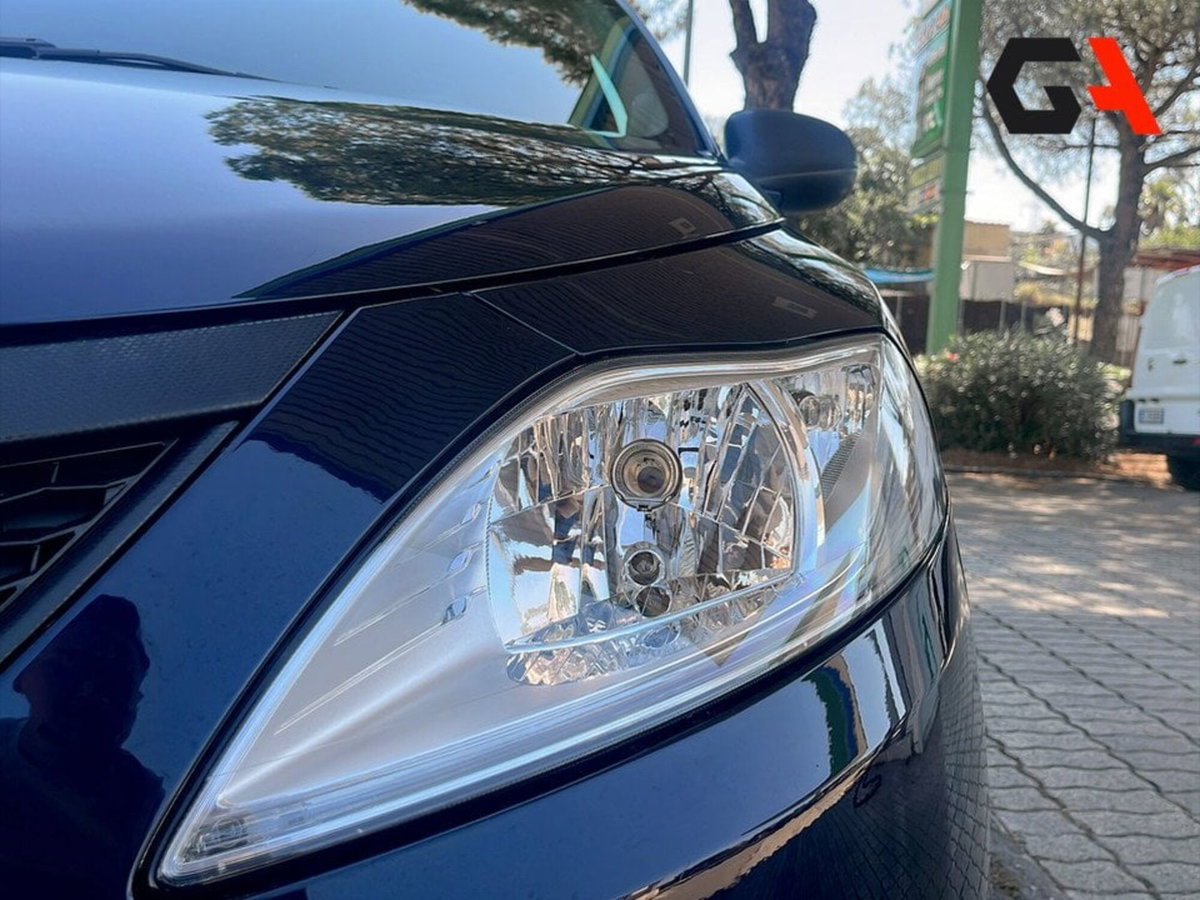 Lancia Ypsilon 1.2 69 CV 5 porte GPL Ecochic Elefantino Blu (18)