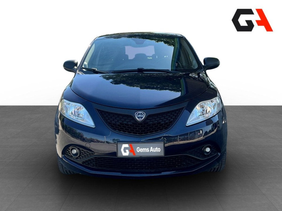 Lancia Ypsilon 1.2 69 CV 5 porte GPL Ecochic Elefantino Blu (2)