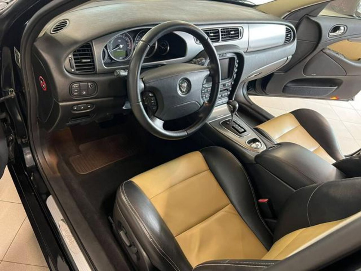 Jaguar S-Type 4.2 V8 R Super Charged (10)