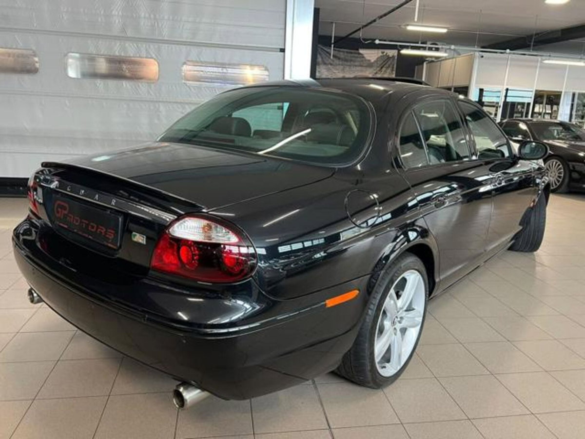 Jaguar S-Type 4.2 V8 R Super Charged (3)
