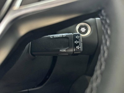Renault Captur Mild Hybrid 140 CV Techno (12)