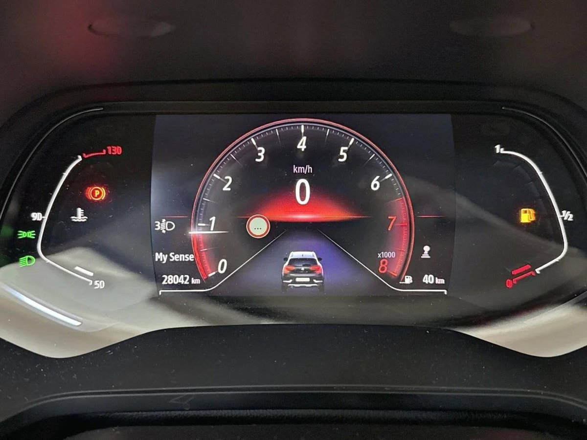 Renault Captur Mild Hybrid 140 CV Techno (15)