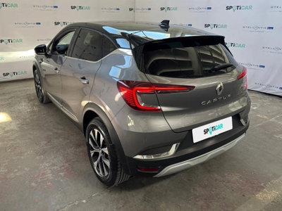 Renault Captur Mild Hybrid 140 CV Techno (6)