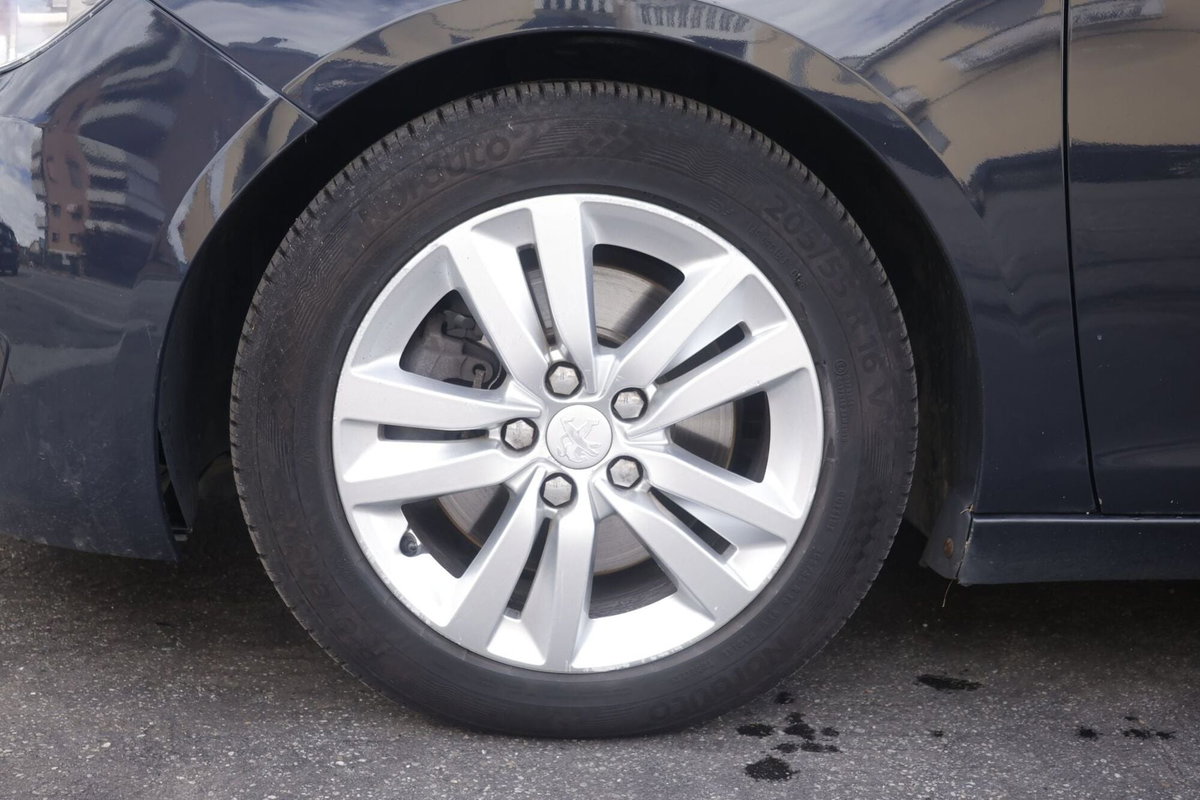 Peugeot 308 SW BlueHDi 150 S&S Allure (5)