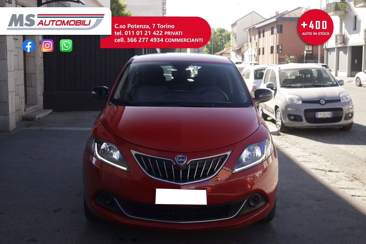 Lancia Ypsilon 1.0 FireFly 5 porte S&S Hybrid Silver Plus (8)