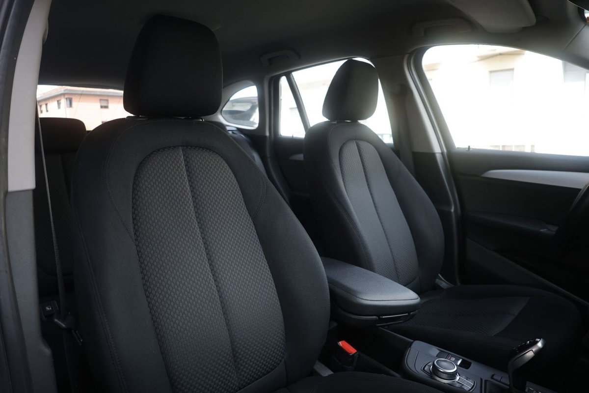 BMW X1 sDrive16d xLine Plus (6)