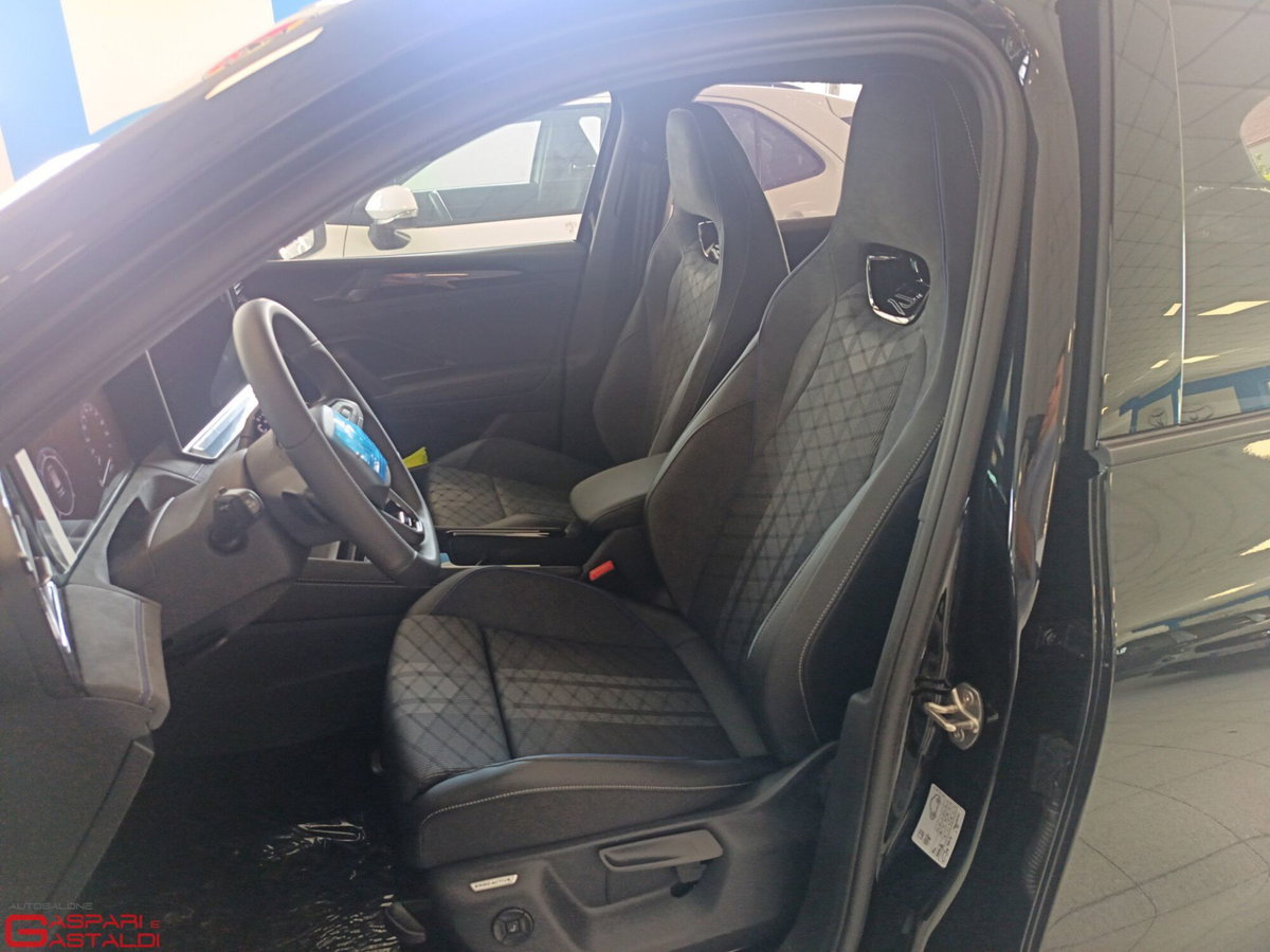 Volkswagen Tiguan Allspace 2.0 TDI SCR DSG 4MOTION R-Line (6)