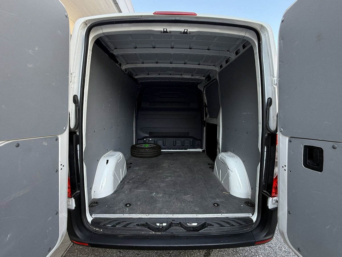Mercedes-Benz Sprinter 311 rwd 2.0 cdi 37/35 tourer (12)