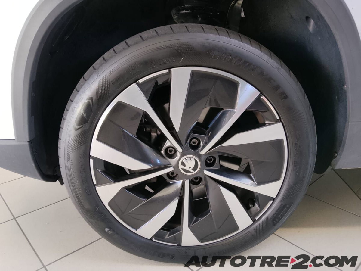 Skoda Karoq 1.5 tsi Style dsg (11)
