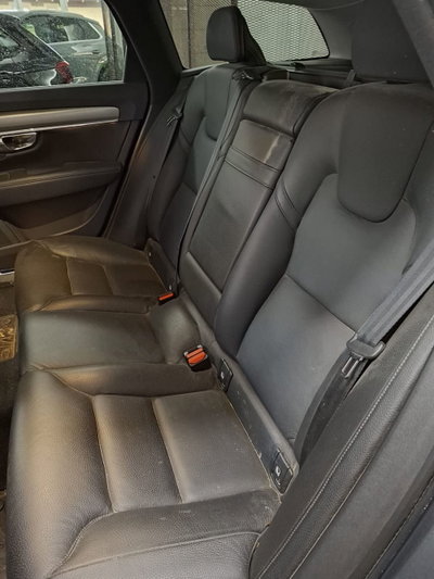 Volvo V90 D4 AWD Geartronic Inscription (12)
