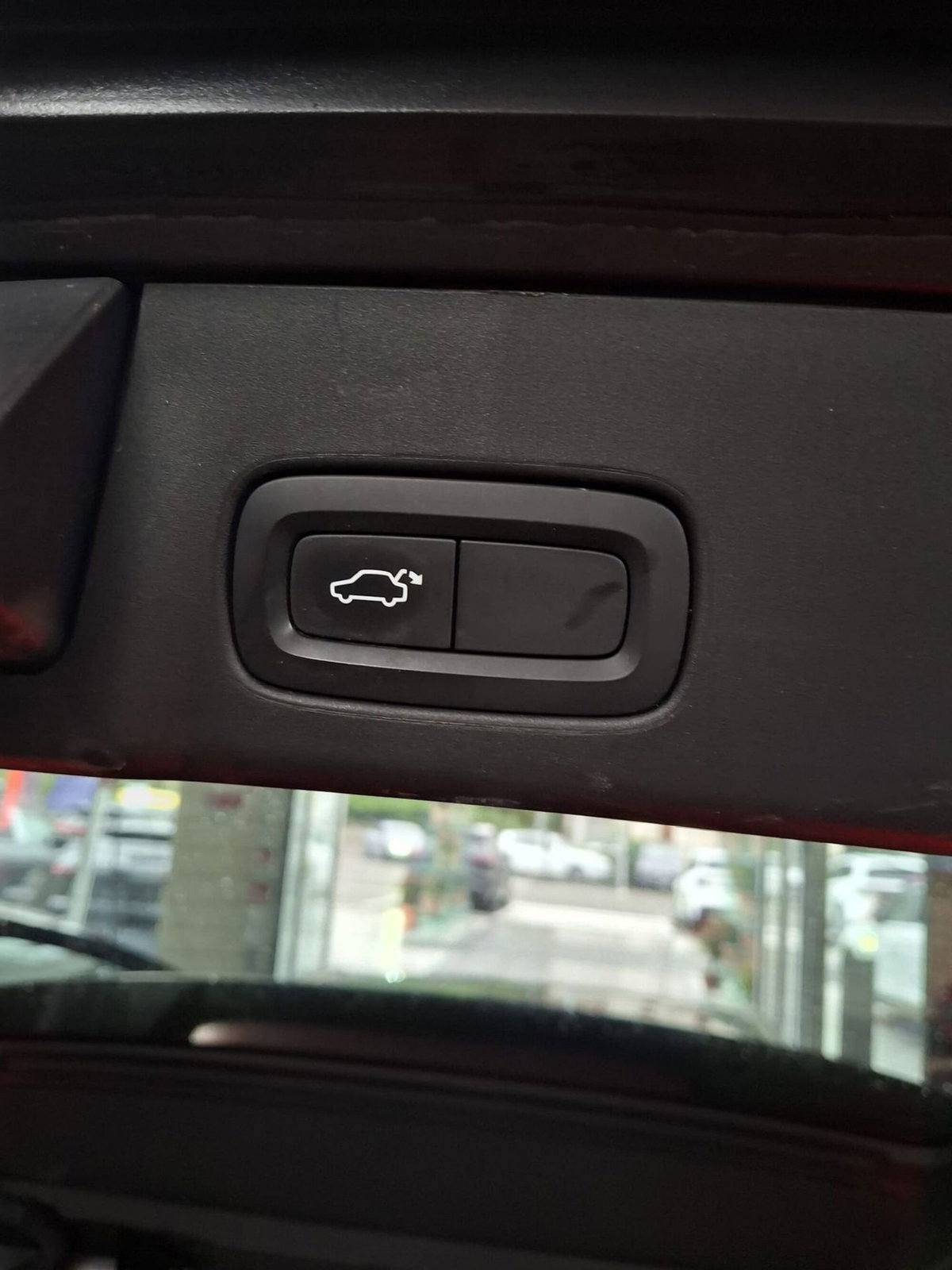 Volvo V90 D4 AWD Geartronic Inscription (15)