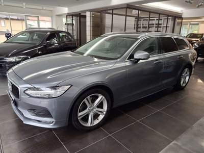 Volvo V90 D4 AWD Geartronic Inscription (2)