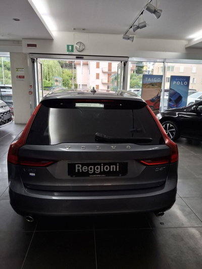Volvo V90 D4 AWD Geartronic Inscription (8)