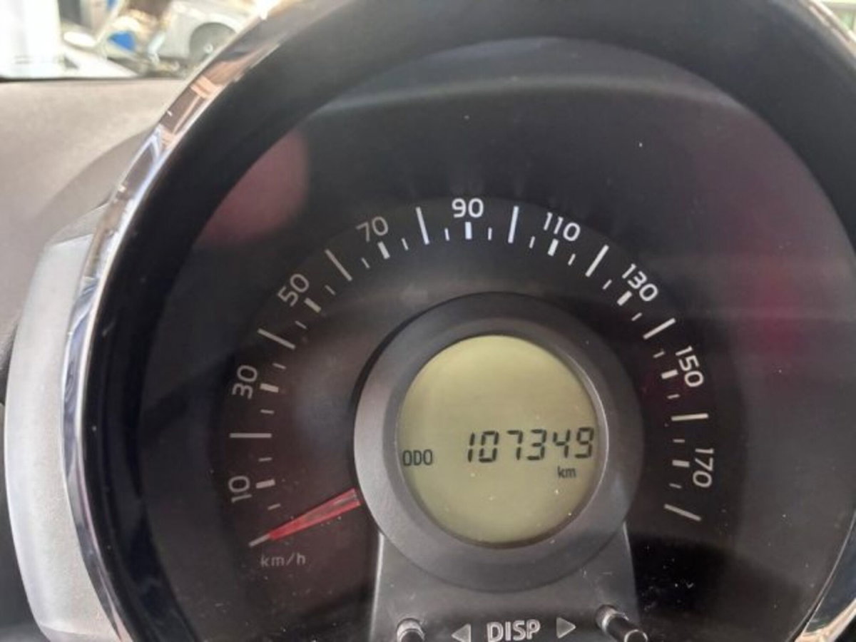 Citroen C1 C1 VTi 68 5 porte Feel (8)