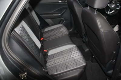 Volkswagen T-Roc 2.0 tdi R-Line 115cv (8)