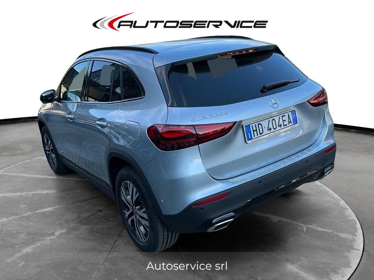 Mercedes-Benz GLA SUV 200 d Progressive Extra auto (6)