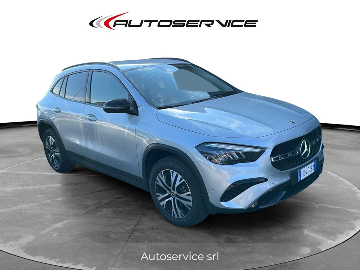 Mercedes-Benz GLA SUV 200 d Progressive Extra auto (7)