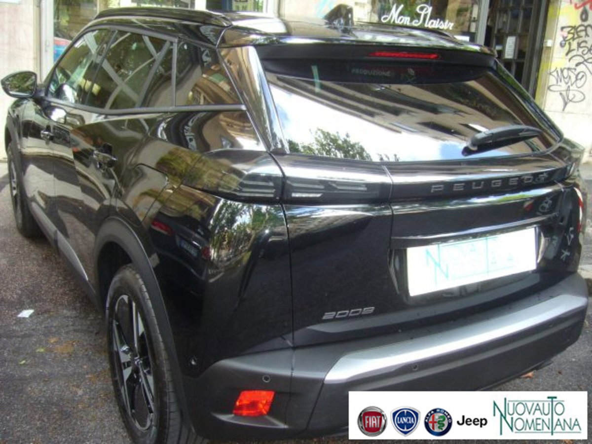 Peugeot 2008 PureTech 100 S&S Allure (9)