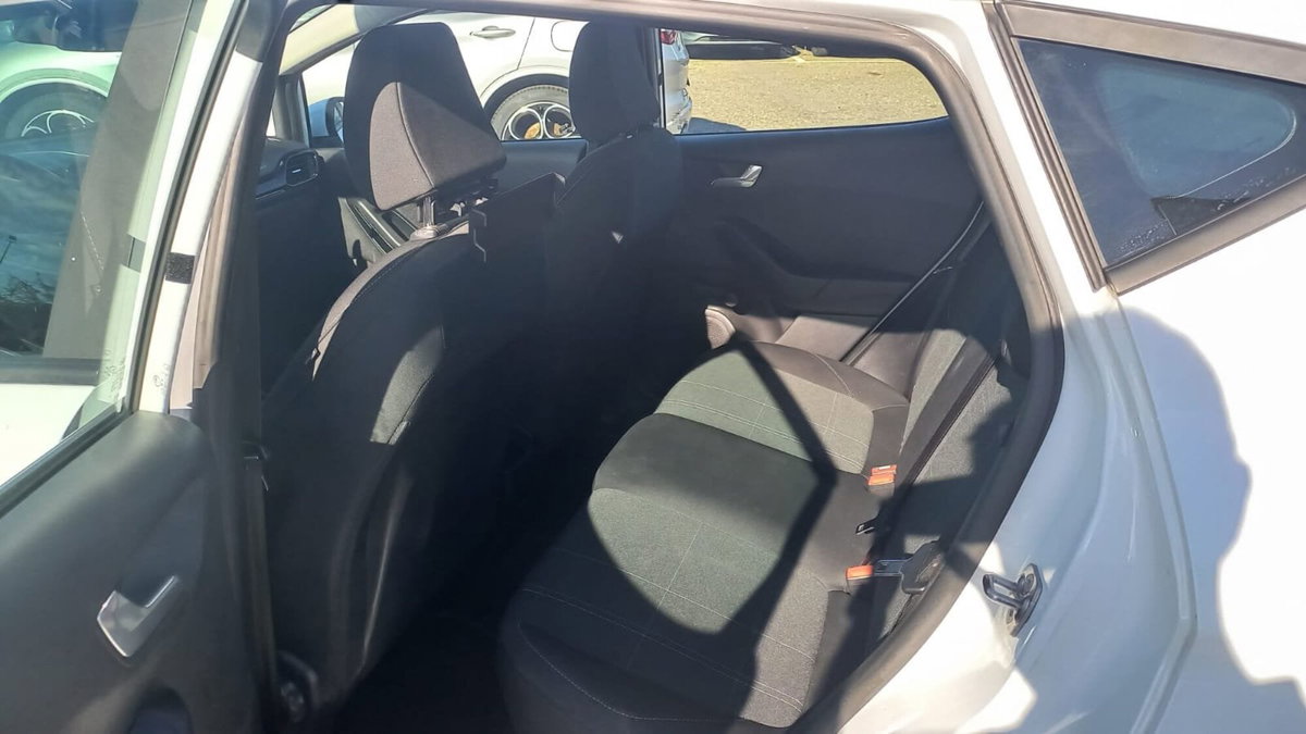 Ford Fiesta 1.1 85 CV 5 porte Plus (6)