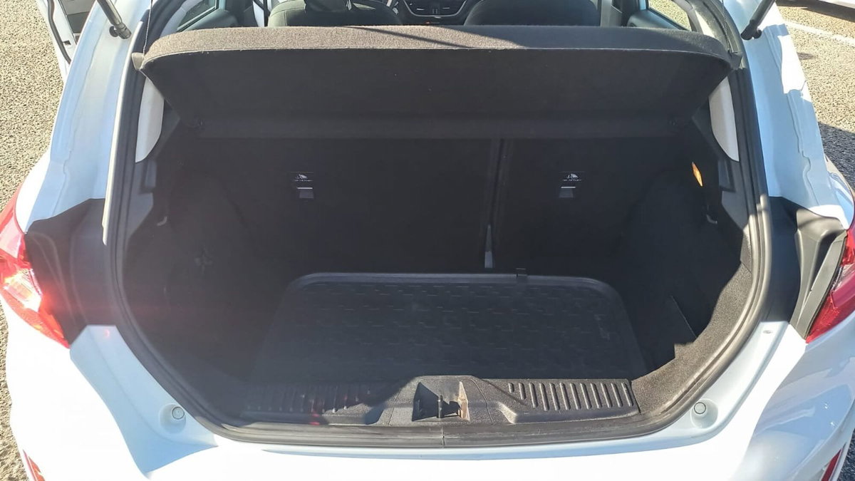 Ford Fiesta 1.1 85 CV 5 porte Plus (7)