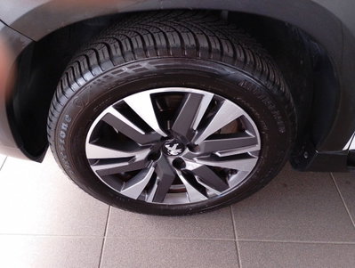 Peugeot 2008 VTi 82CV Allure (10)