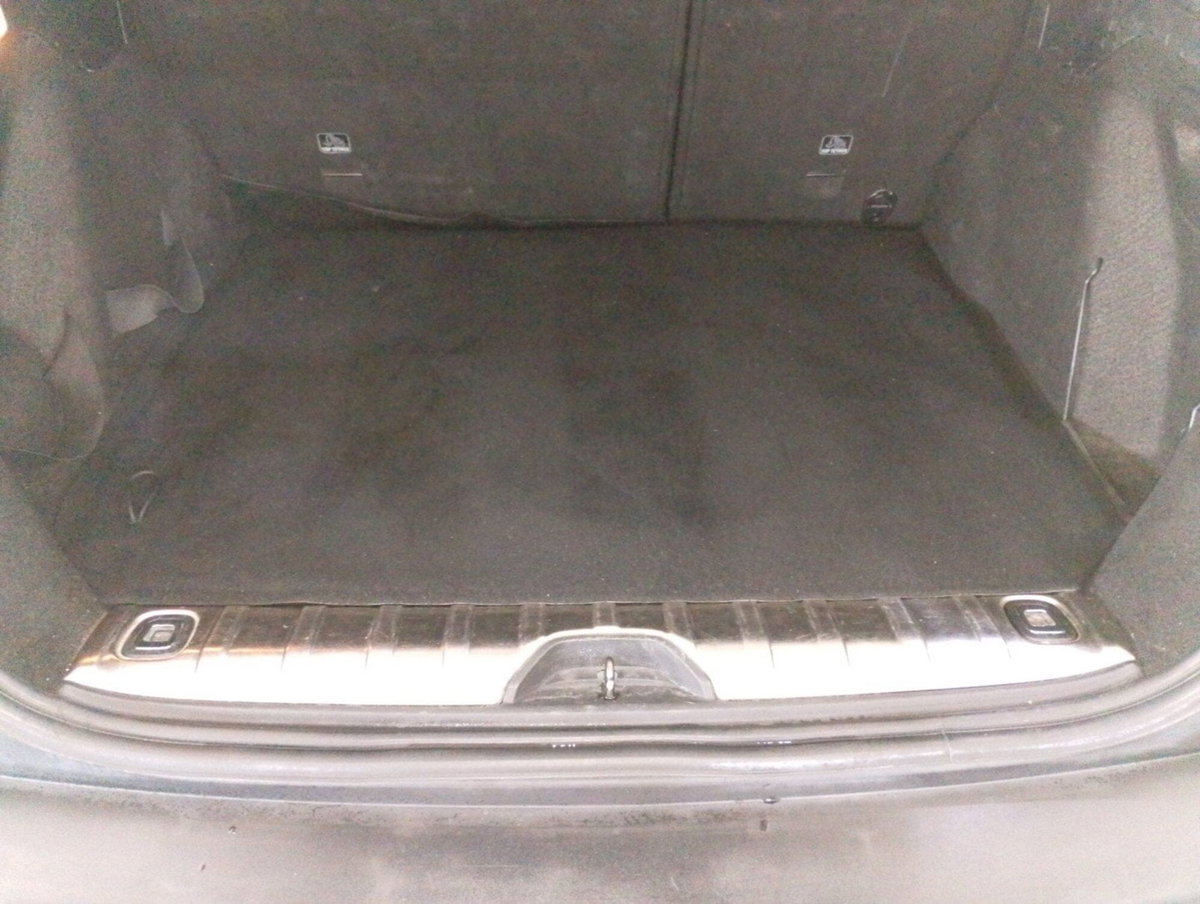 Peugeot 2008 VTi 82CV Allure (11)