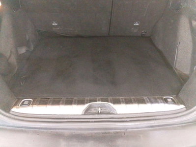Peugeot 2008 VTi 82CV Allure (11)